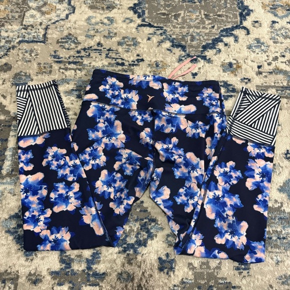 Old navy athletic leggings floral print - Picture 3 of 4